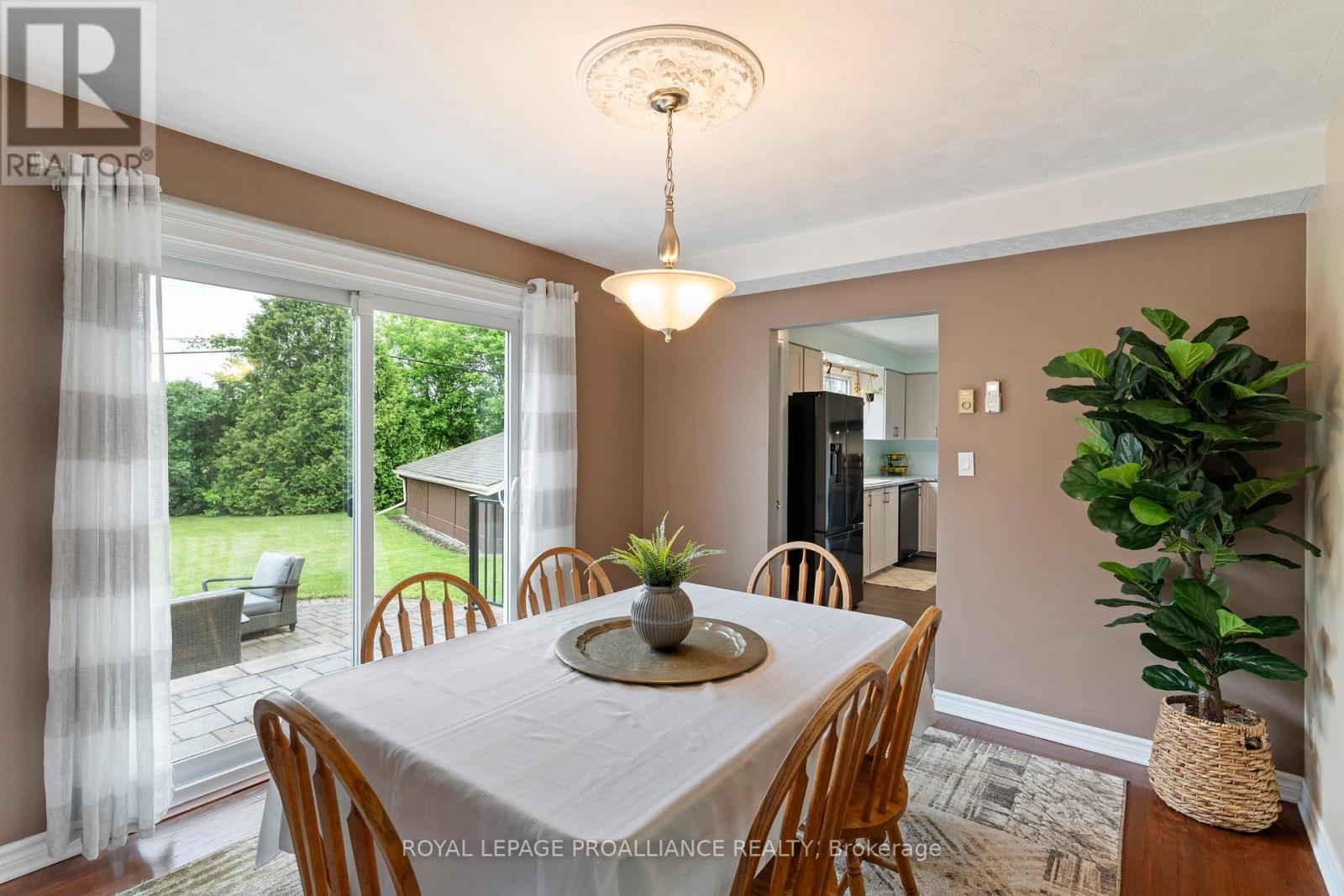 23 Stanley Crescent, Brockville, Ontario  K6V 2S9 - Photo 10 - X13459824