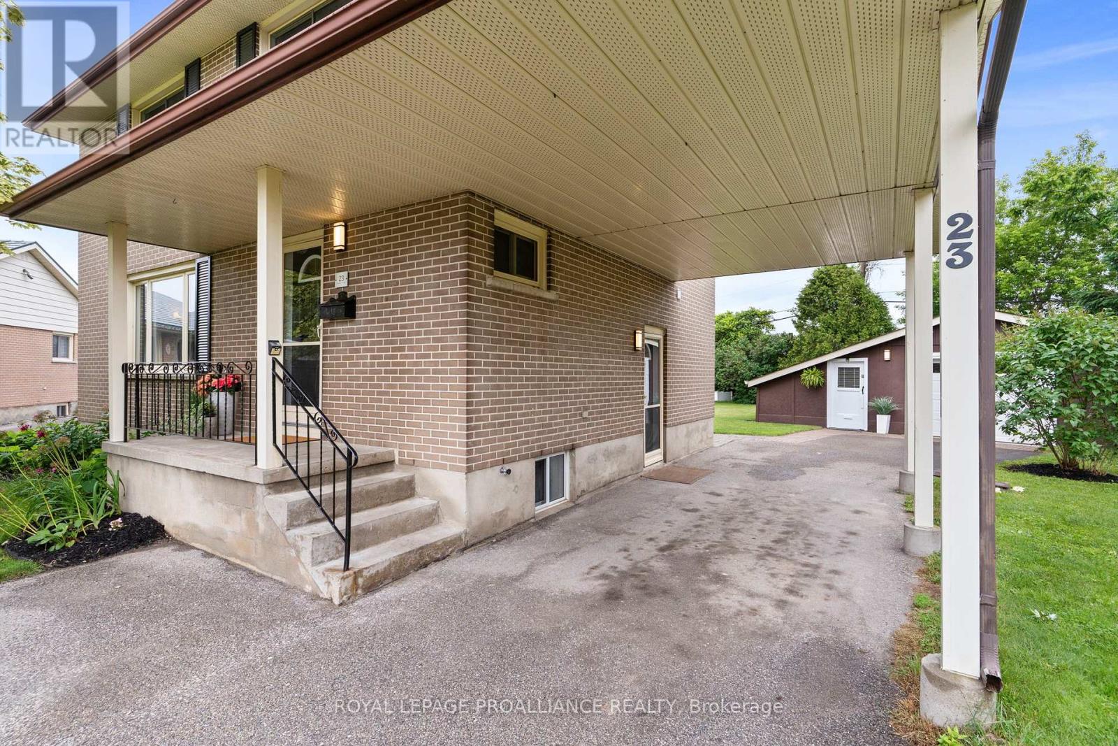 23 Stanley Crescent, Brockville, Ontario  K6V 2S9 - Photo 2 - X13459824