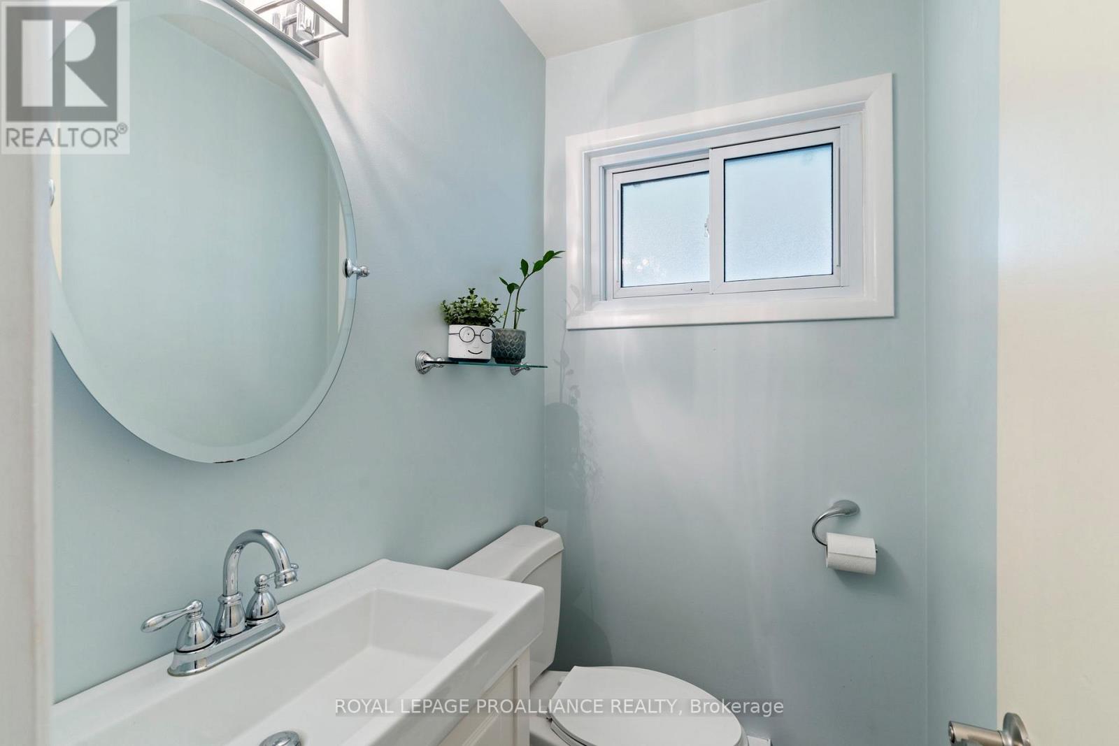 23 Stanley Crescent, Brockville, Ontario  K6V 2S9 - Photo 4 - X13459824