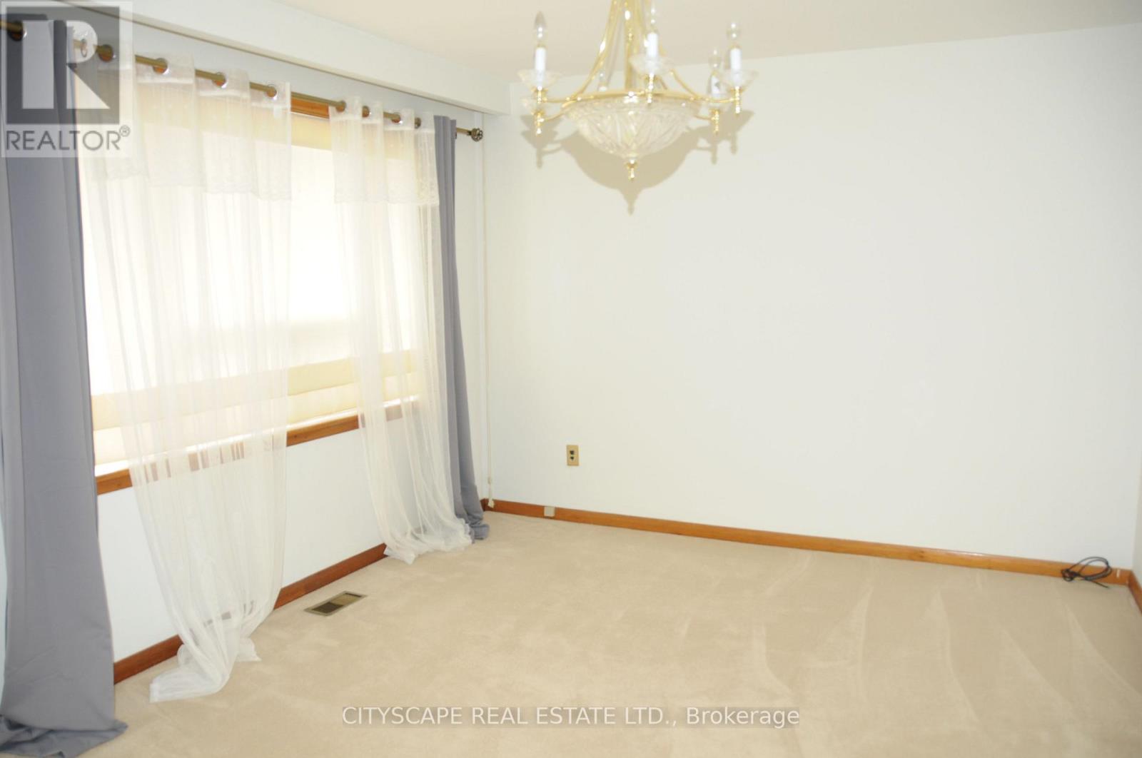 49 Algoma Street, Toronto, Ontario  M8Y 1C4 - Photo 18 - W12933898