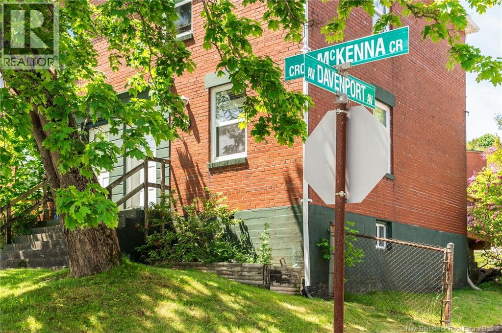 35 Mckenna Crescent, Saint John, New Brunswick  E2K 4C8 - Photo 2 - NB142110