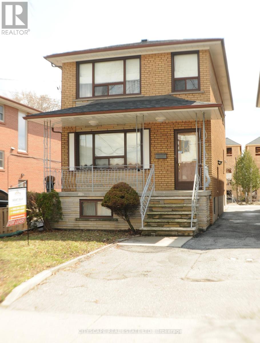 49 ALGOMA STREET, Toronto, Ontario