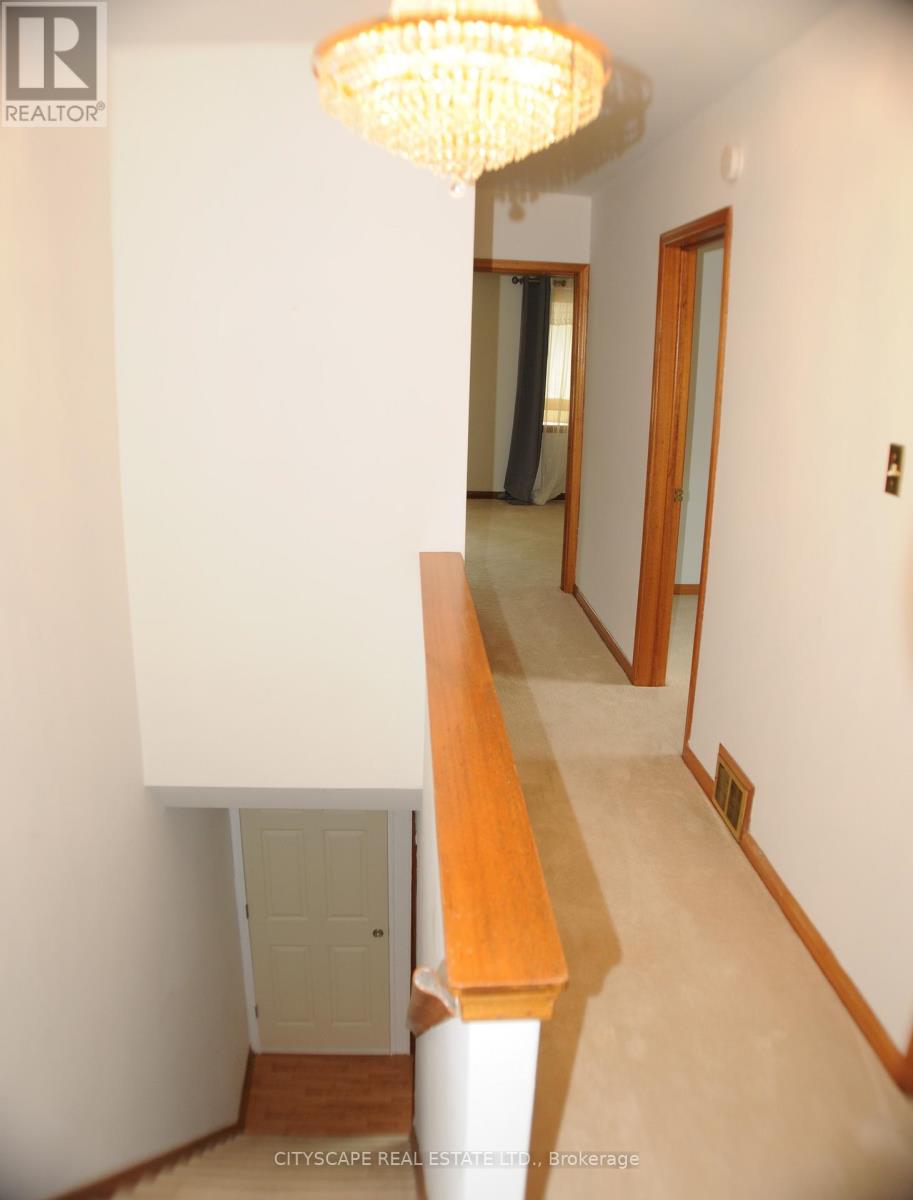 49 Algoma Street, Toronto, Ontario  M8Y 1C4 - Photo 17 - W12933898