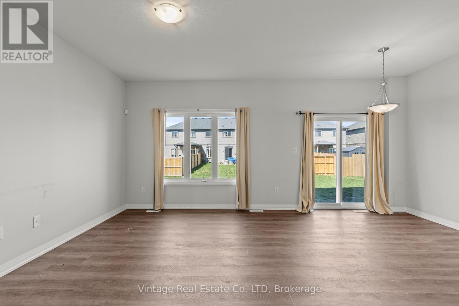 46 Samuel Avenue, Pelham, Ontario L3B 5N5 - Photo 5 - X13459846