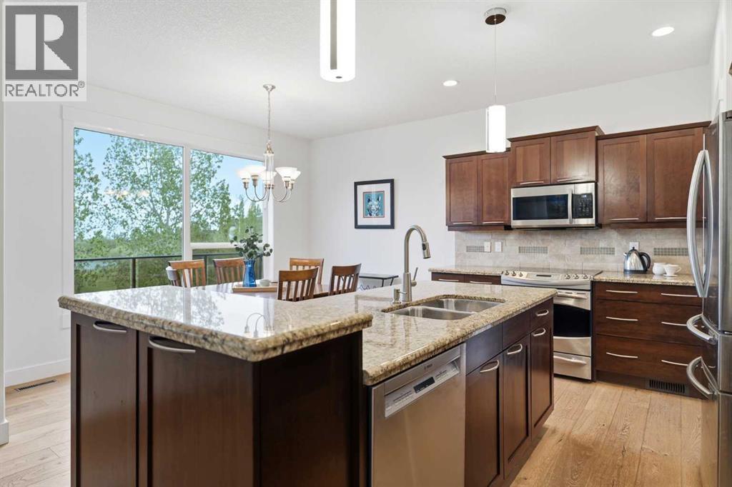 114 Cougarstone Crescent Sw, Calgary, Alberta  T3H 4Z5 - Photo 19 - A2317024