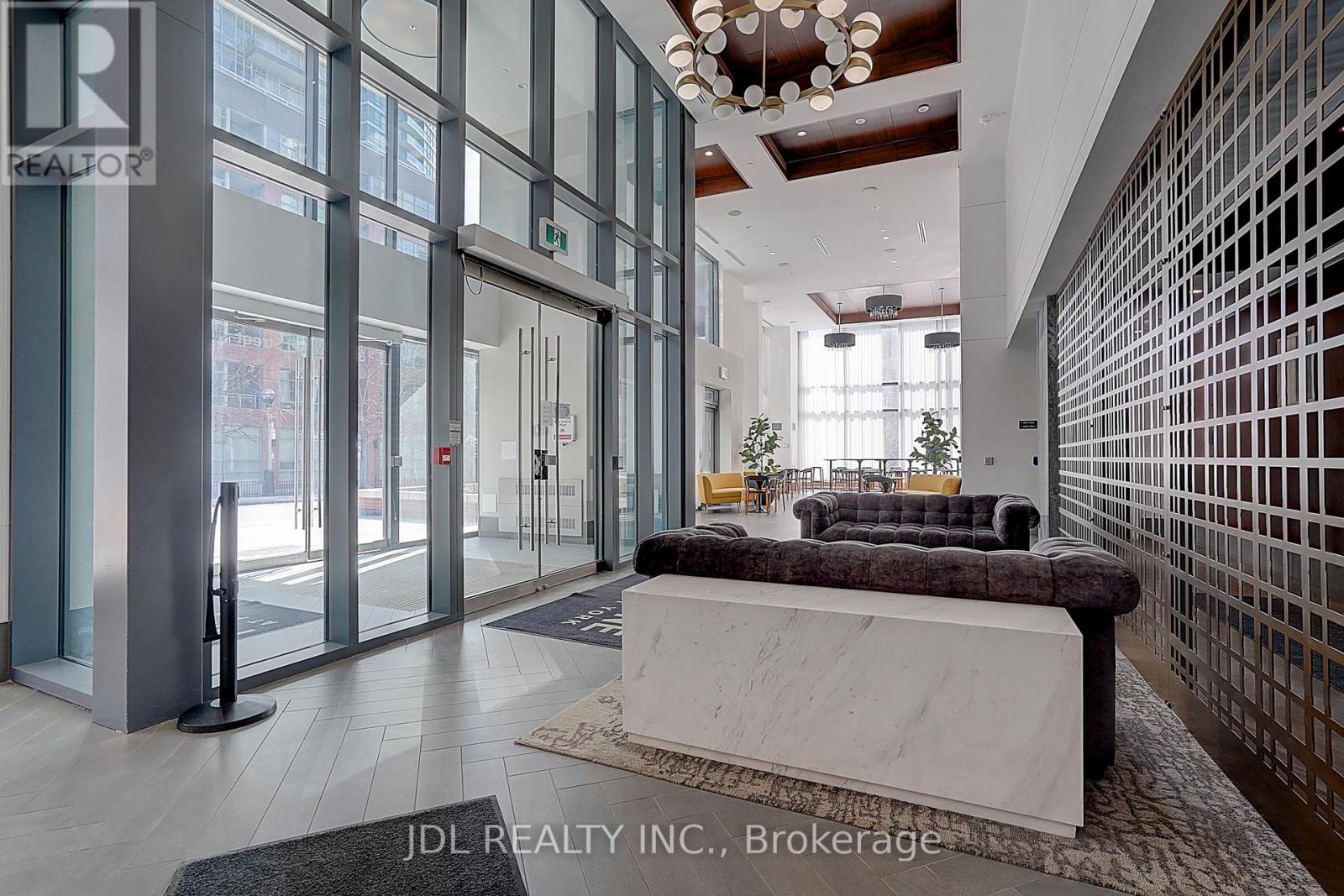1610 - 38 Iannuzzi Street, Toronto, Ontario  M5V 0S2 - Photo 3 - C13459784