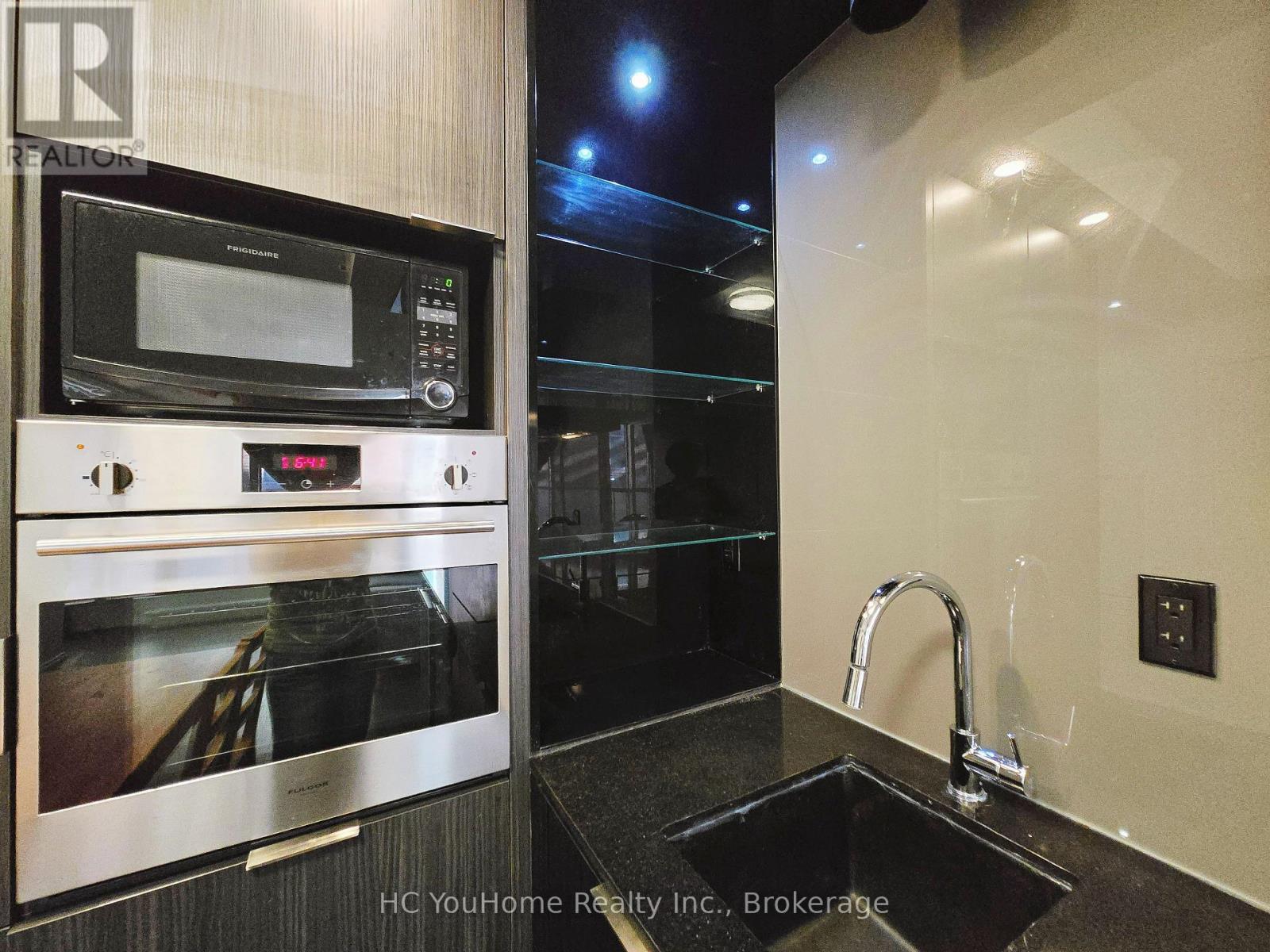 510 - 70 Temperance Street, Toronto, Ontario  M5H 0B1 - Photo 11 - C13459796