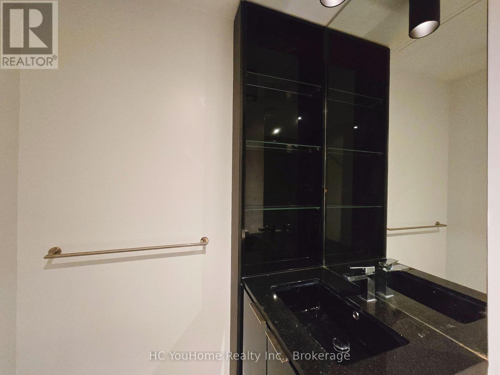 510 - 70 Temperance Street, Toronto, Ontario  M5H 0B1 - Photo 23 - C13459796