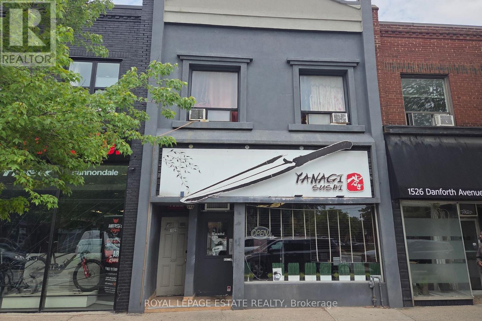 1524 DANFORTH AVENUE, Toronto, Ontario