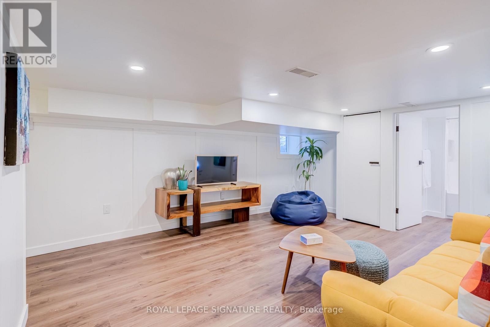 176 Barrington Avenue, Toronto, Ontario  M4C 4Z2 - Photo 36 - E13459780