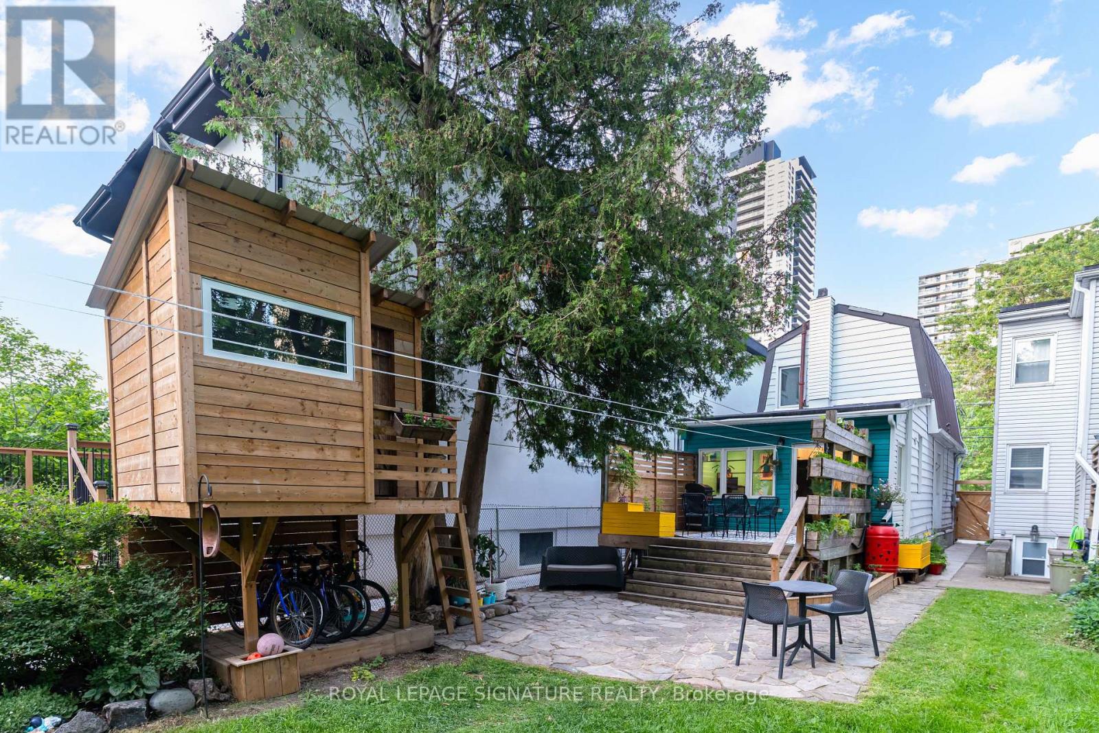 176 Barrington Avenue, Toronto, Ontario  M4C 4Z2 - Photo 44 - E13459780