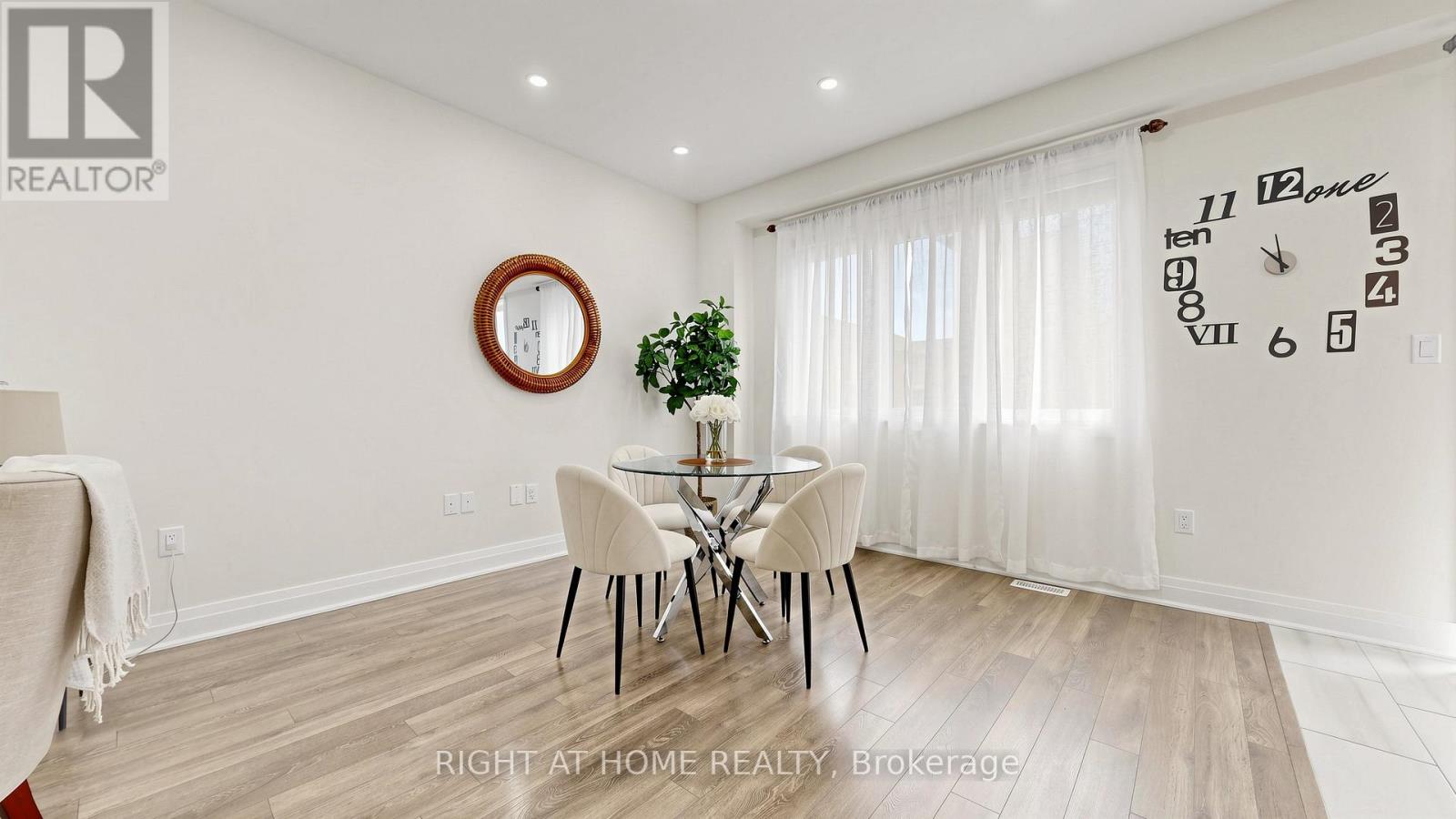 3209 Chimney Swift Crescent, Pickering, Ontario  L1X 0N4 - Photo 11 - E13459808