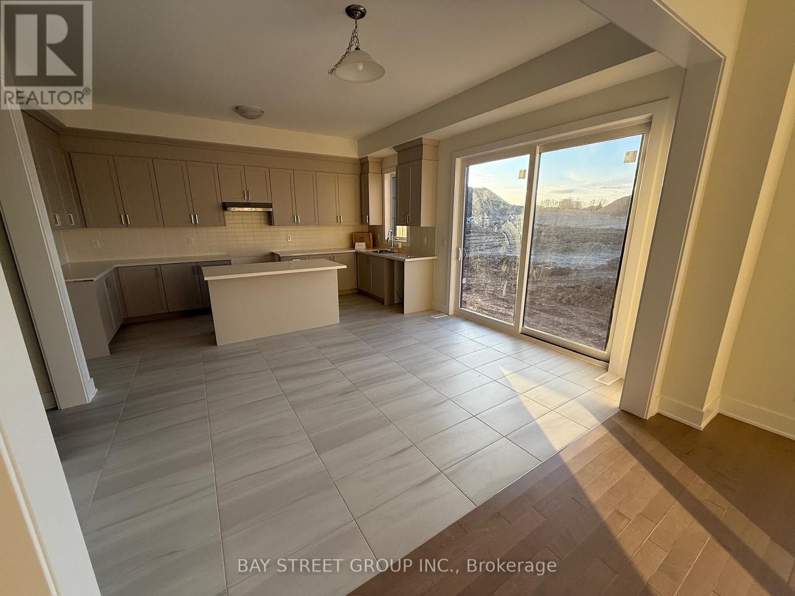 34 Nanhai Avenue, Markham, Ontario L6C 3N1 - Photo 11 - N13459792