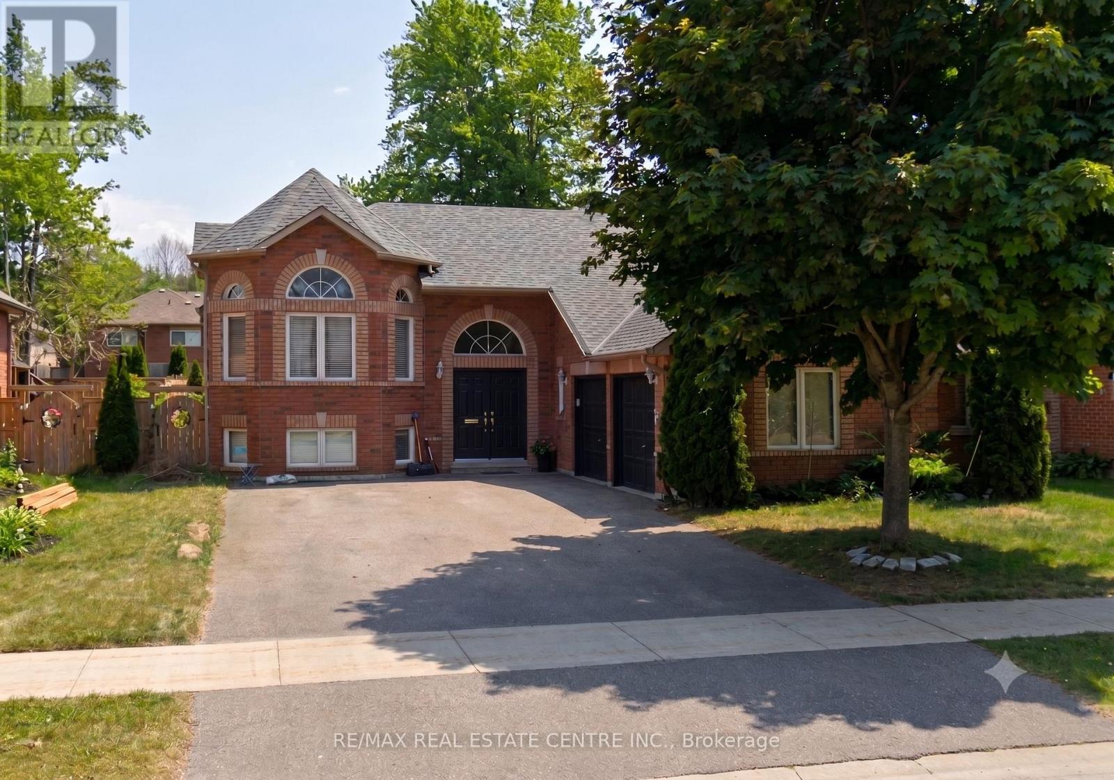 431 Ramblewood Drive, Wasaga Beach, Ontario  L9Z 1P3 - Photo 1 - S13459878