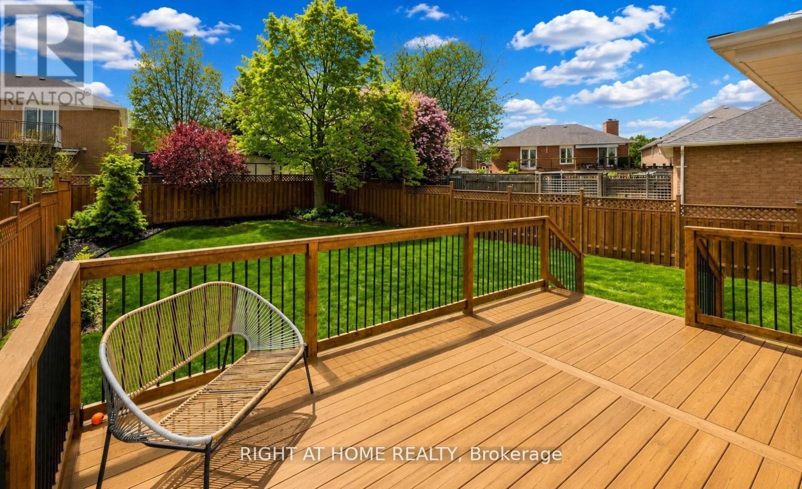 6 Compton Crescent, Bradford West Gwillimbury, Ontario  L3Z 2X5 - Photo 40 - N13425598