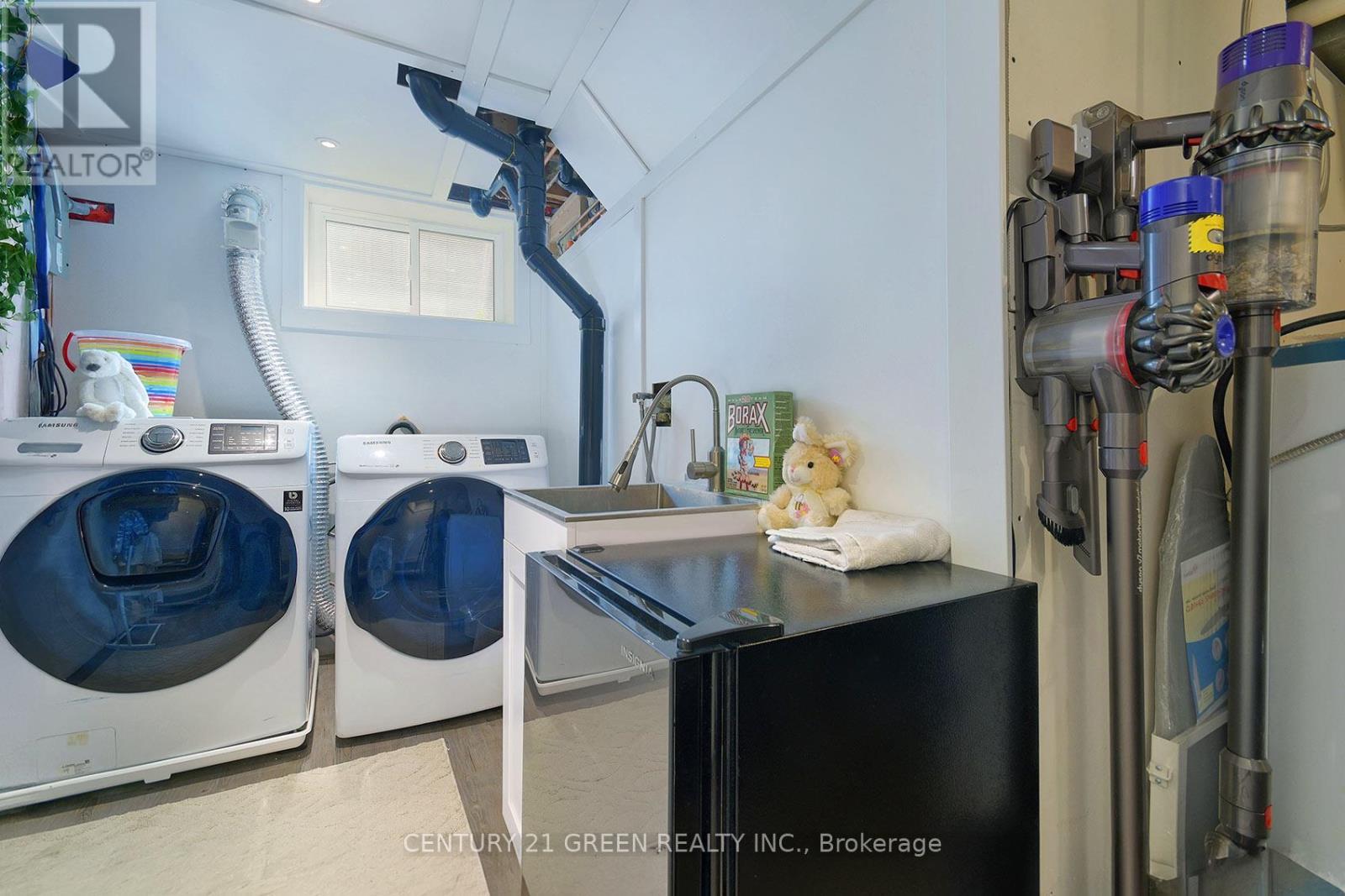 32 Castlebar Road, Toronto, Ontario  M8Z 2J5 - Photo 21 - W13459756