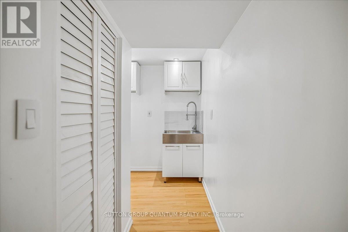 1023 Runnymead Crescent, Oakville, Ontario  L6M 1C5 - Photo 32 - W13459858