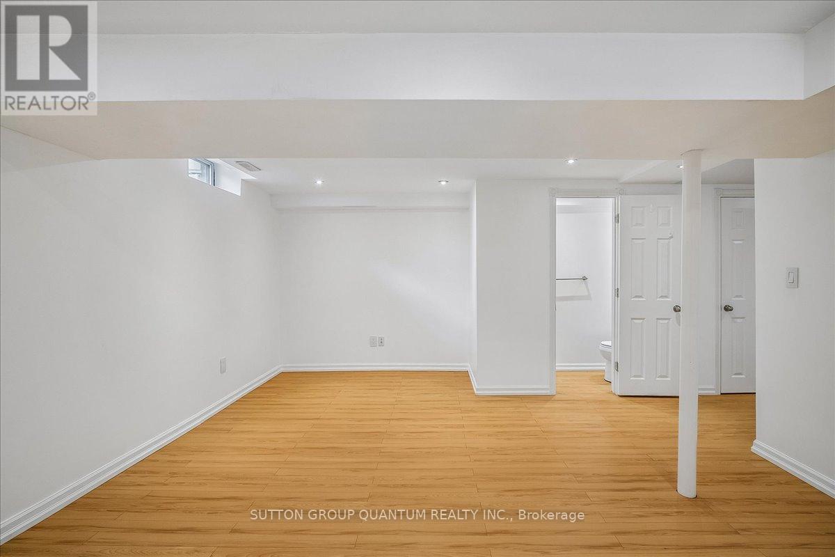 1023 Runnymead Crescent, Oakville, Ontario  L6M 1C5 - Photo 35 - W13459858
