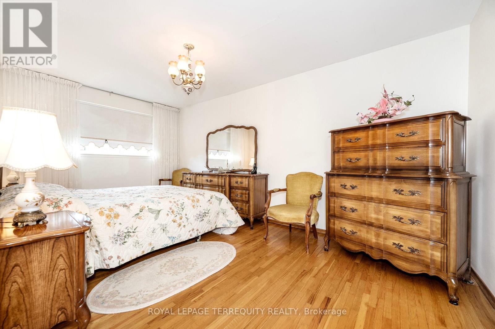 115 Topcliff Avenue, Toronto, Ontario  M3N 1L6 - Photo 11 - W13459902