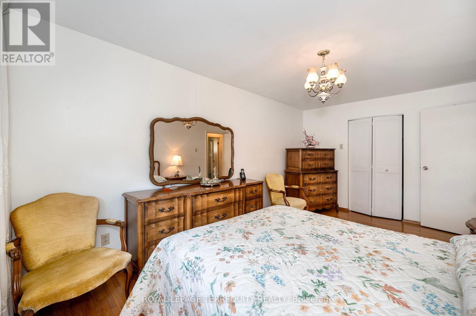 115 Topcliff Avenue, Toronto, Ontario  M3N 1L6 - Photo 12 - W13459902