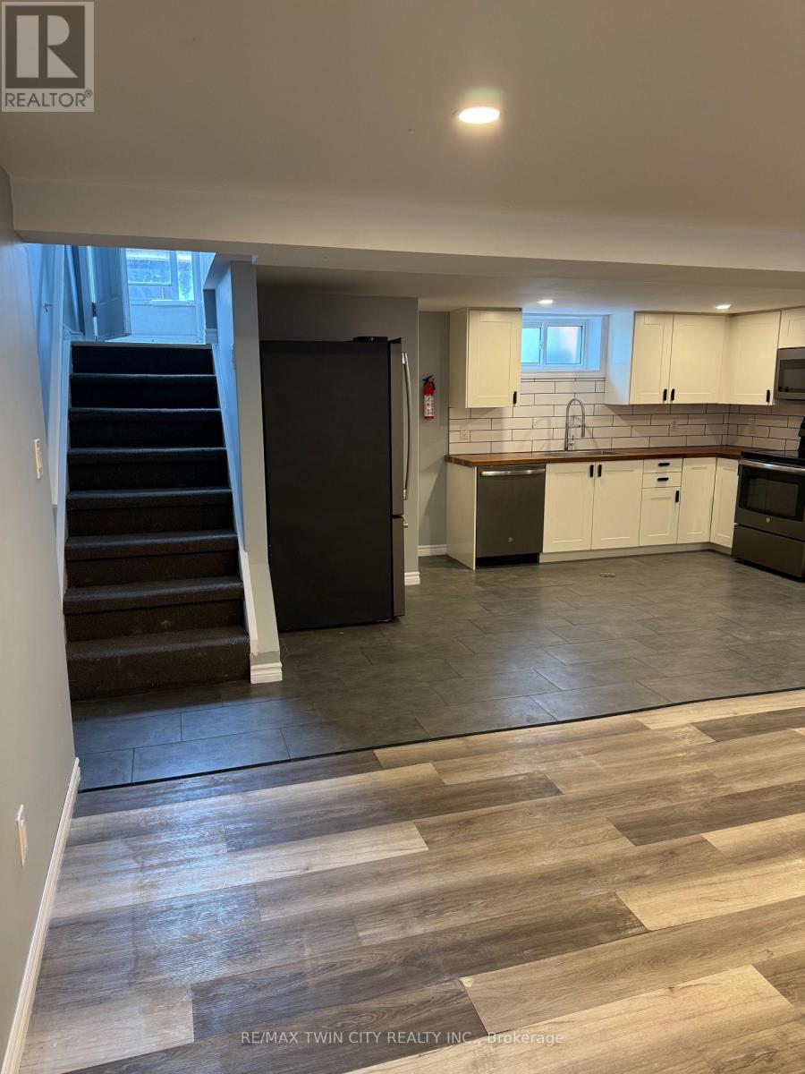 46 LINDEN AVENUE, Brantford, Ontario