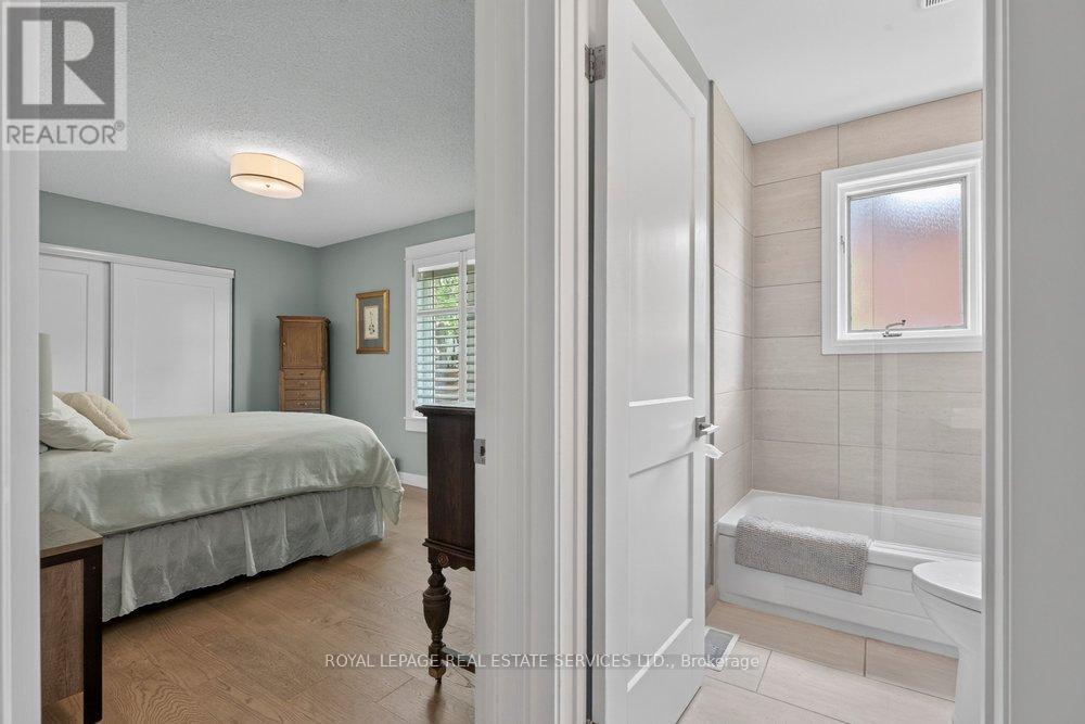 17 Mckay Court, Hamilton, Ontario  L9H 6P1 - Photo 16 - X13459844