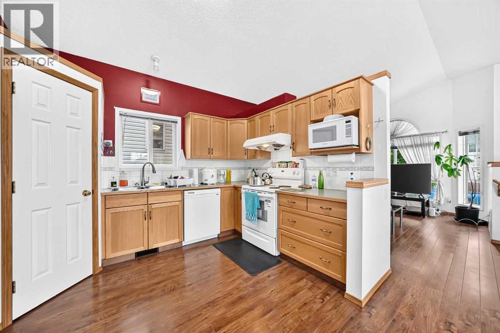 98 Country Hills Heights Nw, Calgary, Alberta  T3K 4Y6 - Photo 6 - A2321079