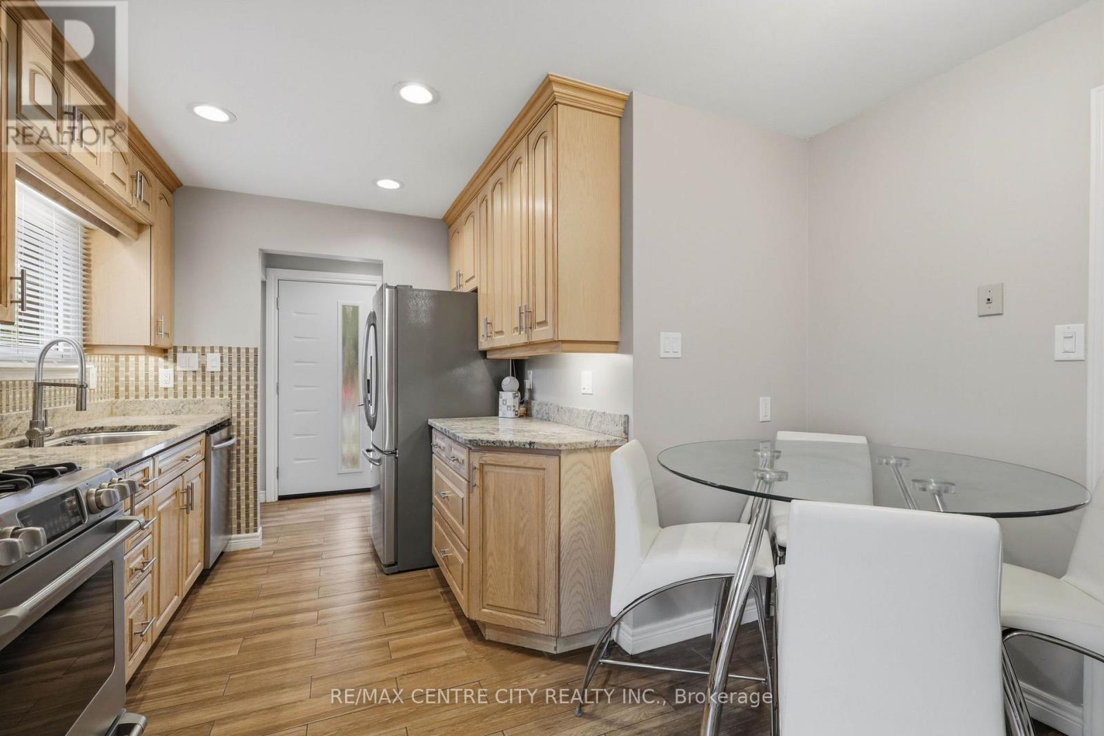 419 Ferndale Avenue, London South, Ontario  N6C 2Y9 - Photo 19 - X13459908