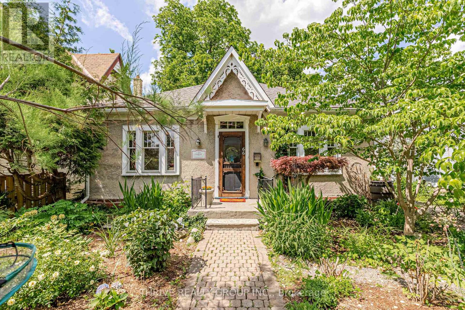 66 BRUCE STREET, London South, Ontario