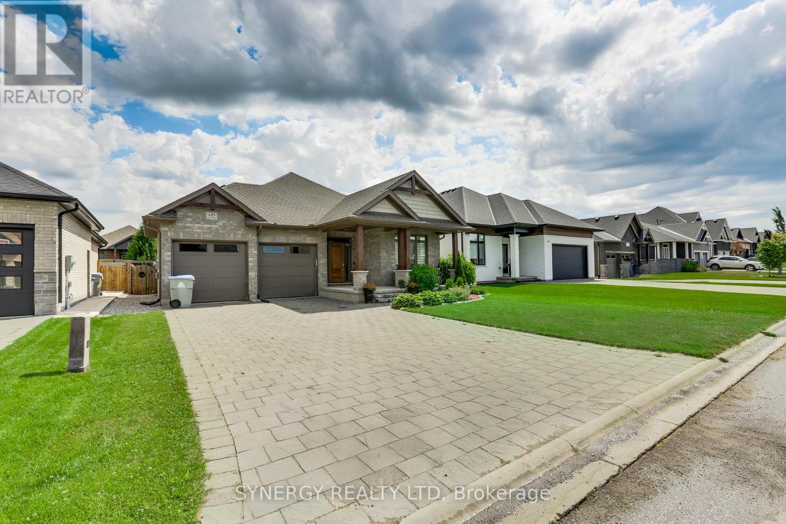 149 Collins Way, Strathroy-Caradoc, Ontario  N7G 0G2 - Photo 3 - X13459990
