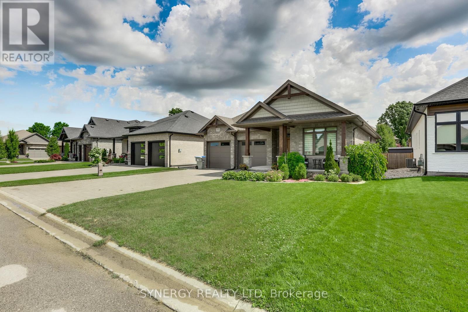 149 Collins Way, Strathroy-Caradoc, Ontario  N7G 0G2 - Photo 4 - X13459990