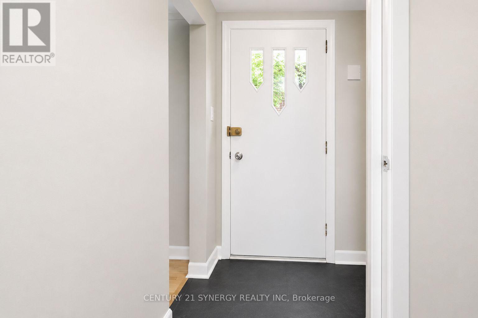 1308 Erindale Drive, Ottawa, Ontario  K2C 2G4 - Photo 3 - X13459982
