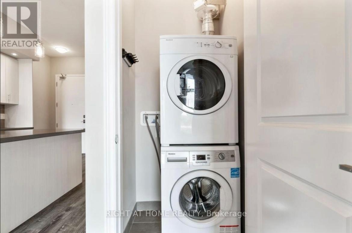 417 - 457 Plains Road E, Burlington, Ontario  L7T 2E4 - Photo 4 - W13459488