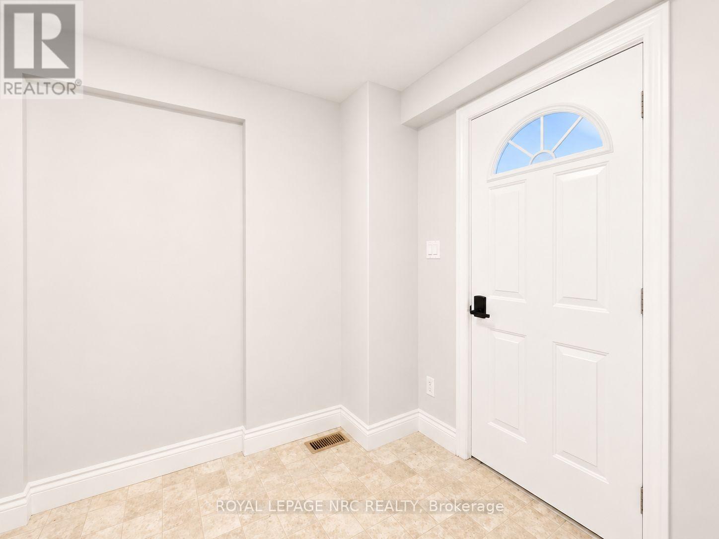 259 Wellington Street, Port Colborne, Ontario  L3K 2K4 - Photo 2 - X13459968