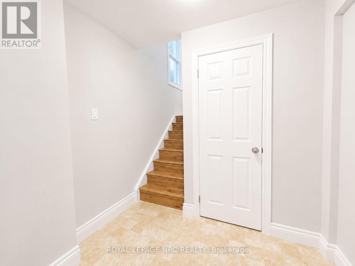 259 Wellington Street, Port Colborne, Ontario  L3K 2K4 - Photo 3 - X13459968