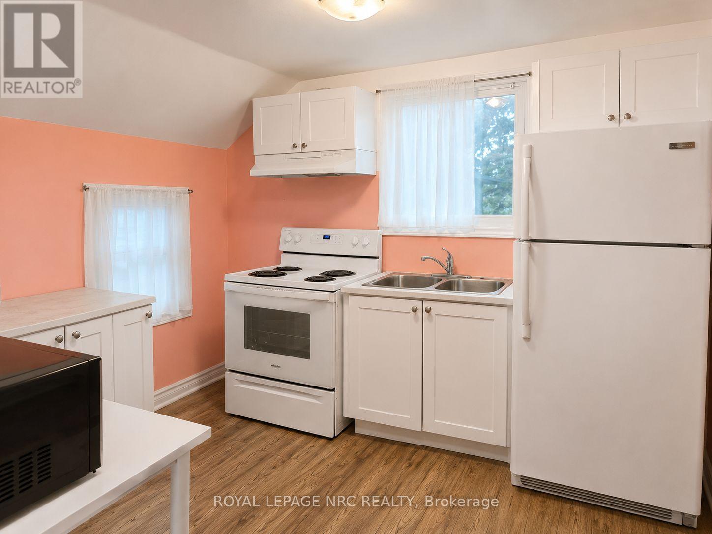 259 Wellington Street, Port Colborne, Ontario  L3K 2K4 - Photo 9 - X13459968