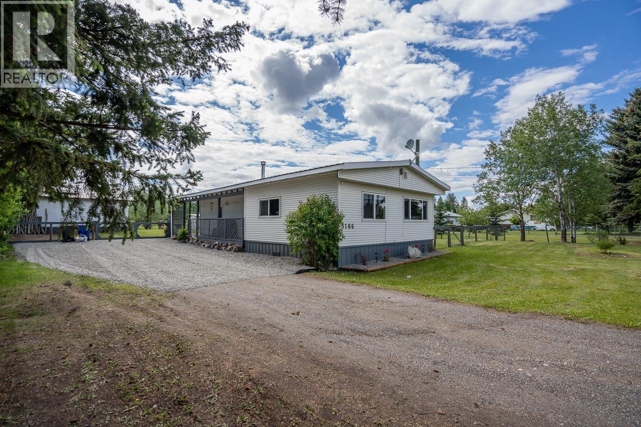 5166 Watson Lake Road, 100 Mile House, British Columbia  V0K 2E1 - Photo 1 - R3137389
