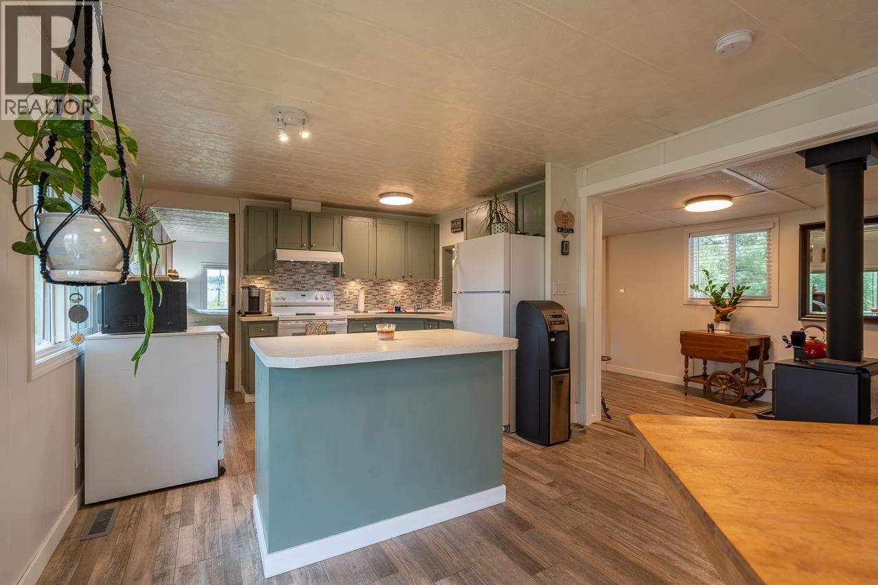 5166 Watson Lake Road, 100 Mile House, British Columbia  V0K 2E1 - Photo 19 - R3137389