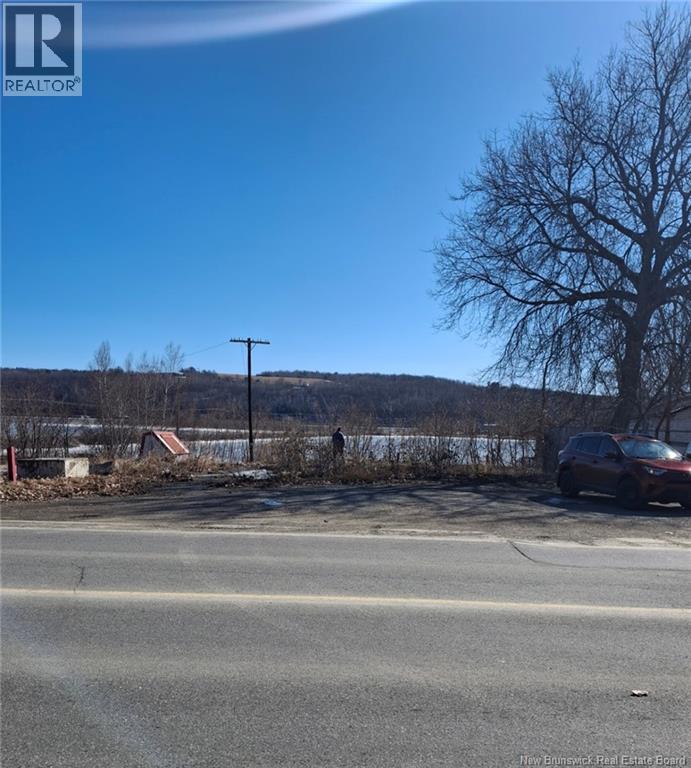 430 Main Street, Woodstock, New Brunswick  E7M 2C1 - Photo 4 - NB140707