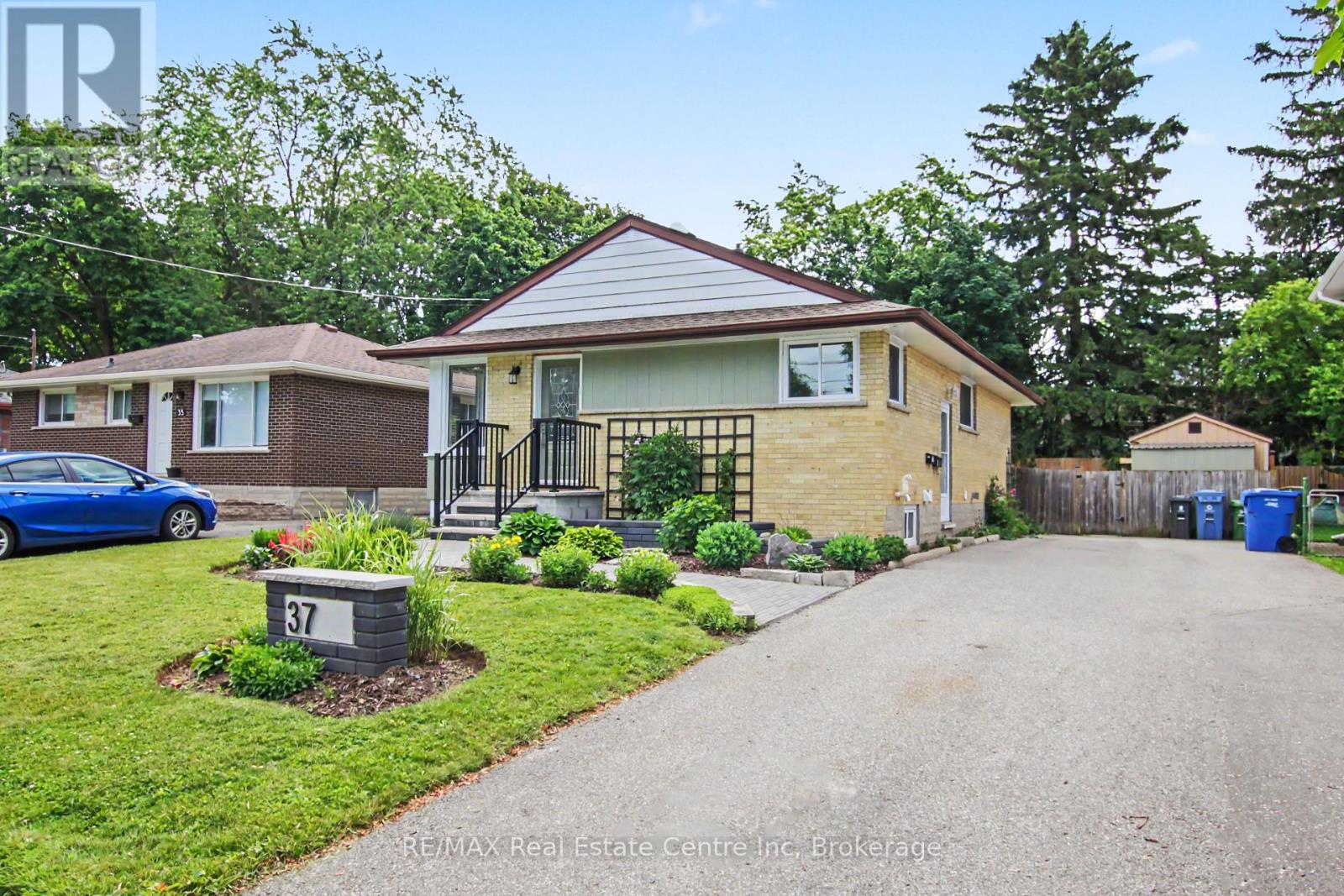 37 OTTAWA CRESCENT, Guelph, Ontario