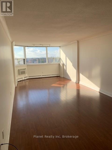 902 - 55 Yarmouth Street, Guelph (Downtown), Ontario  N1H 7R4 - Photo 10 - X13459920