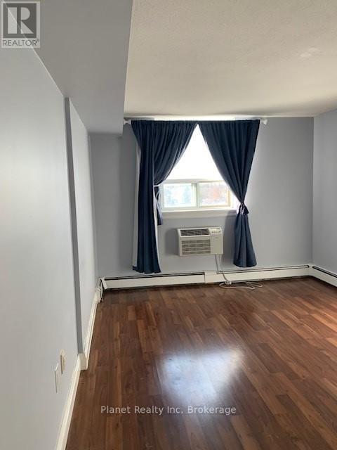 902 - 55 Yarmouth Street, Guelph (Downtown), Ontario  N1H 7R4 - Photo 12 - X13459920