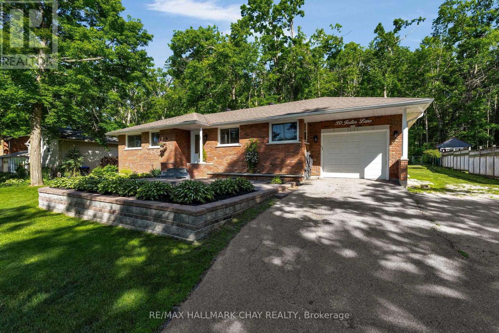 30 Jodies Lane, Springwater, Ontario  L0L 1X1 - Photo 5 - S13459162