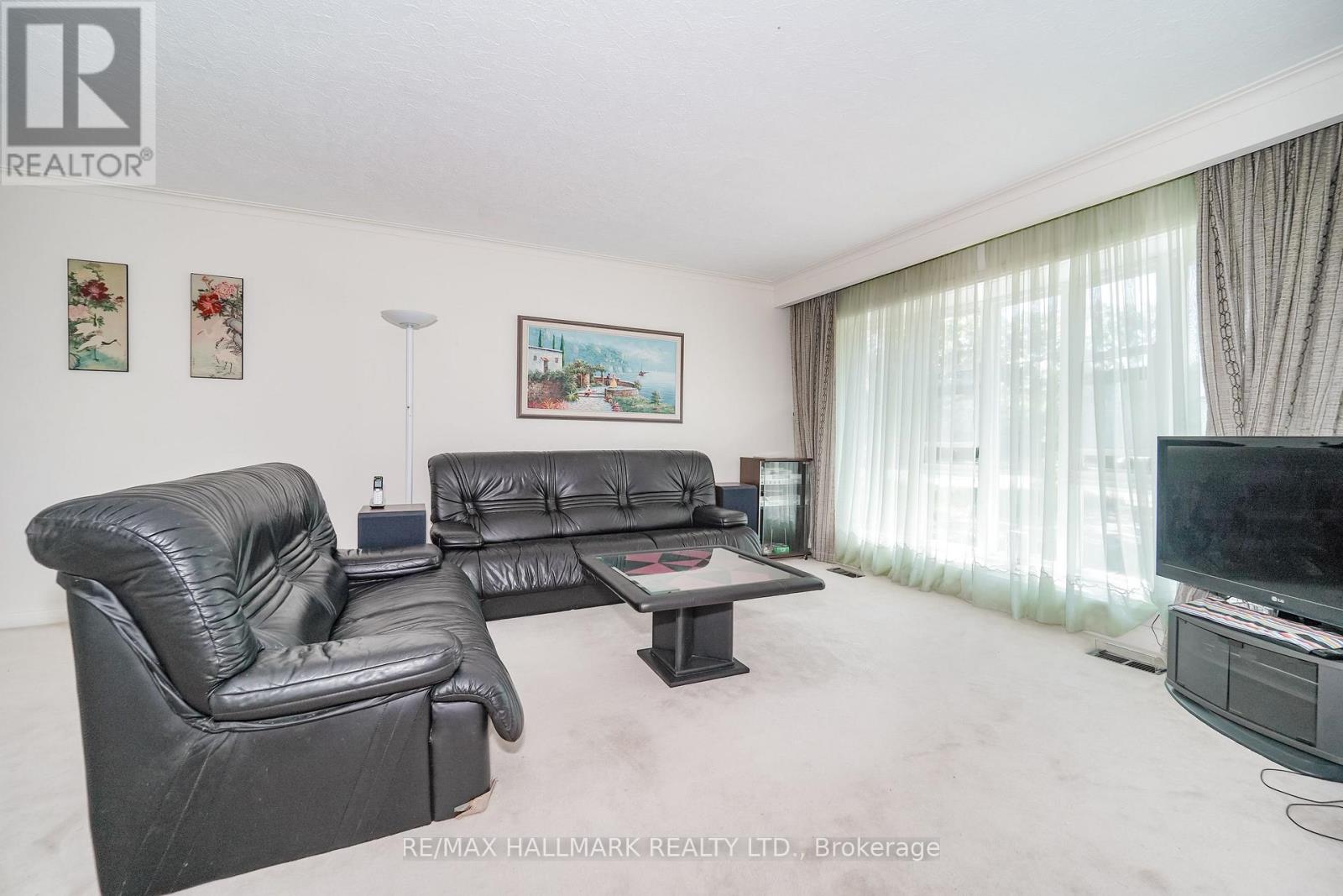 60 Vradenberg Drive, Toronto, Ontario  M1T 1M6 - Photo 14 - E13459934