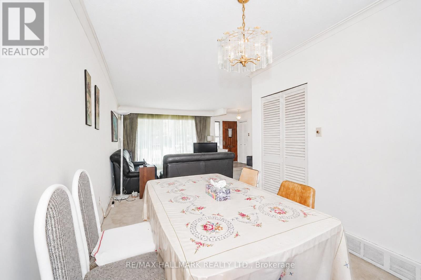 60 Vradenberg Drive, Toronto, Ontario  M1T 1M6 - Photo 18 - E13459934