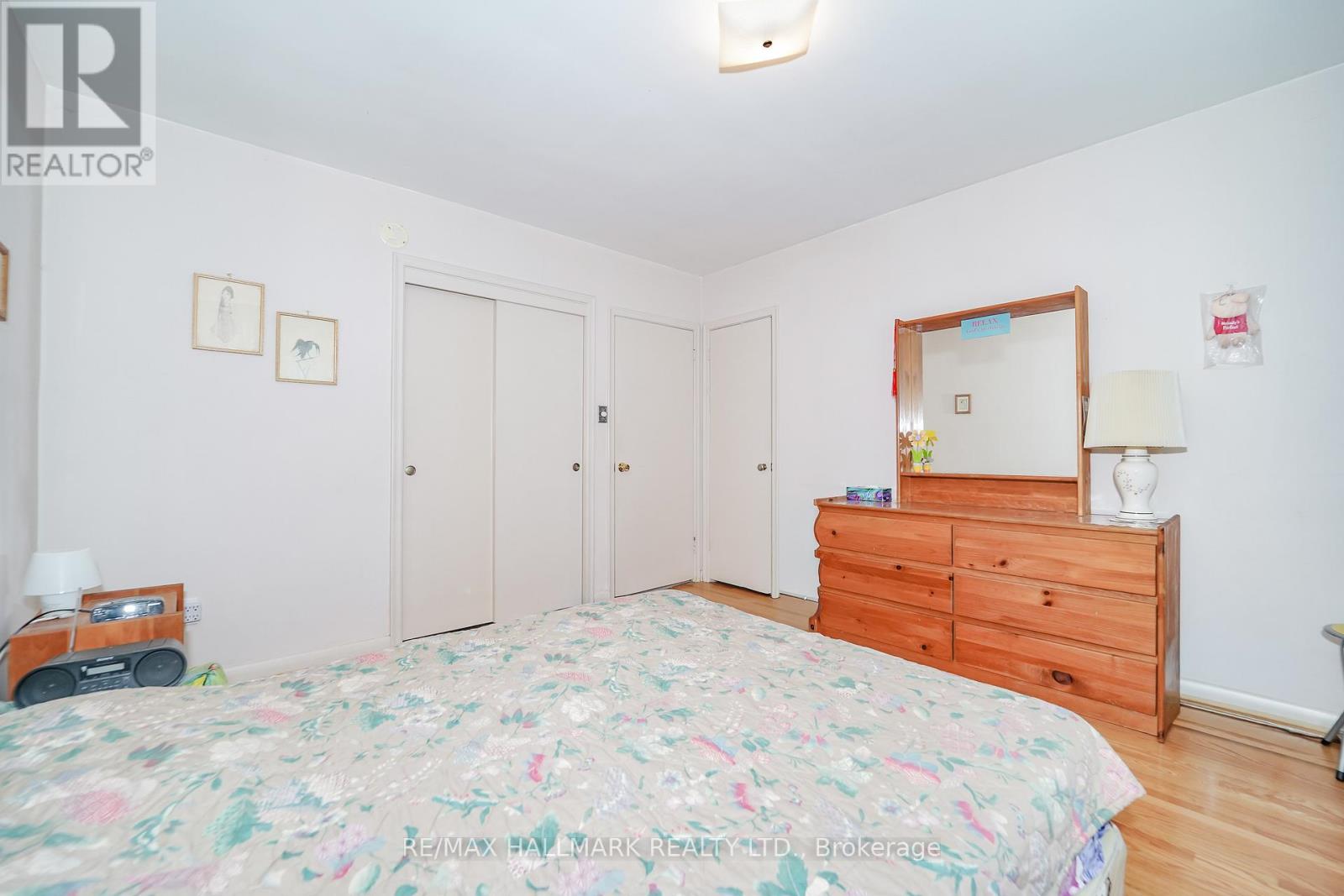 60 Vradenberg Drive, Toronto, Ontario  M1T 1M6 - Photo 24 - E13459934