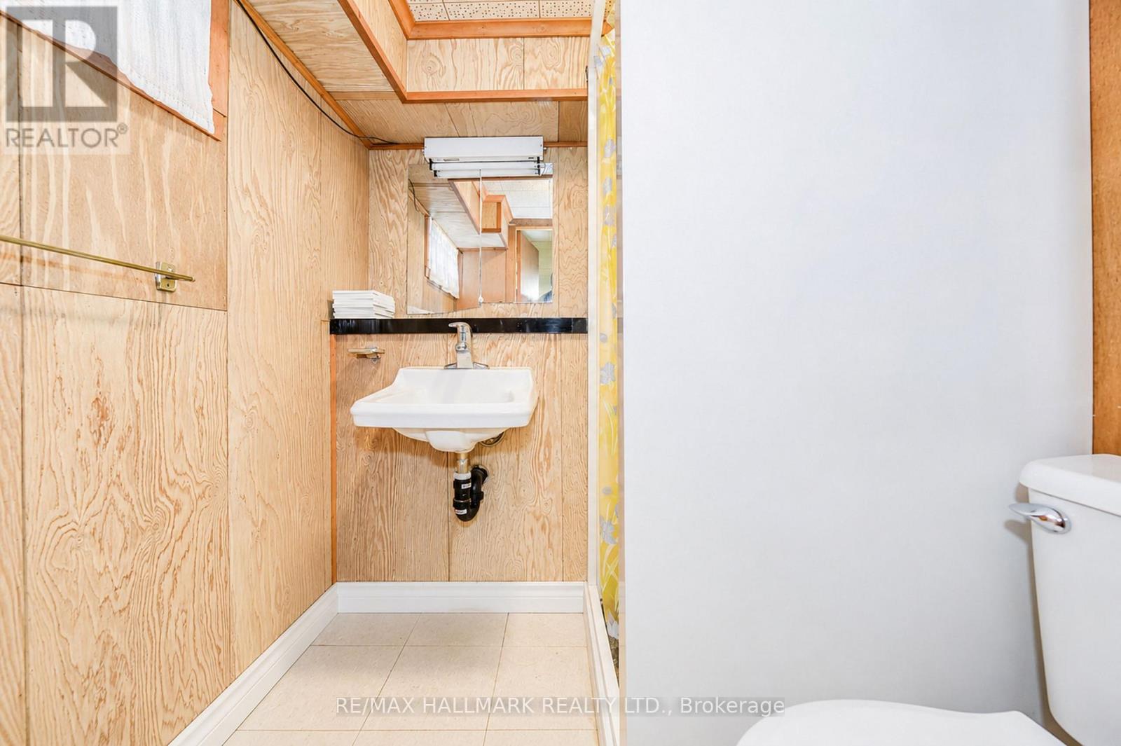 60 Vradenberg Drive, Toronto, Ontario  M1T 1M6 - Photo 31 - E13459934