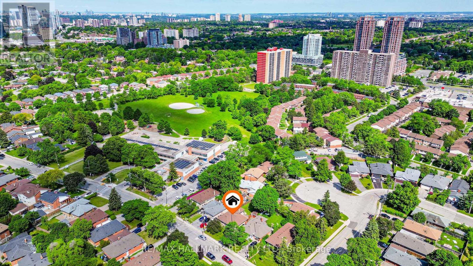 60 Vradenberg Drive, Toronto, Ontario  M1T 1M6 - Photo 38 - E13459934