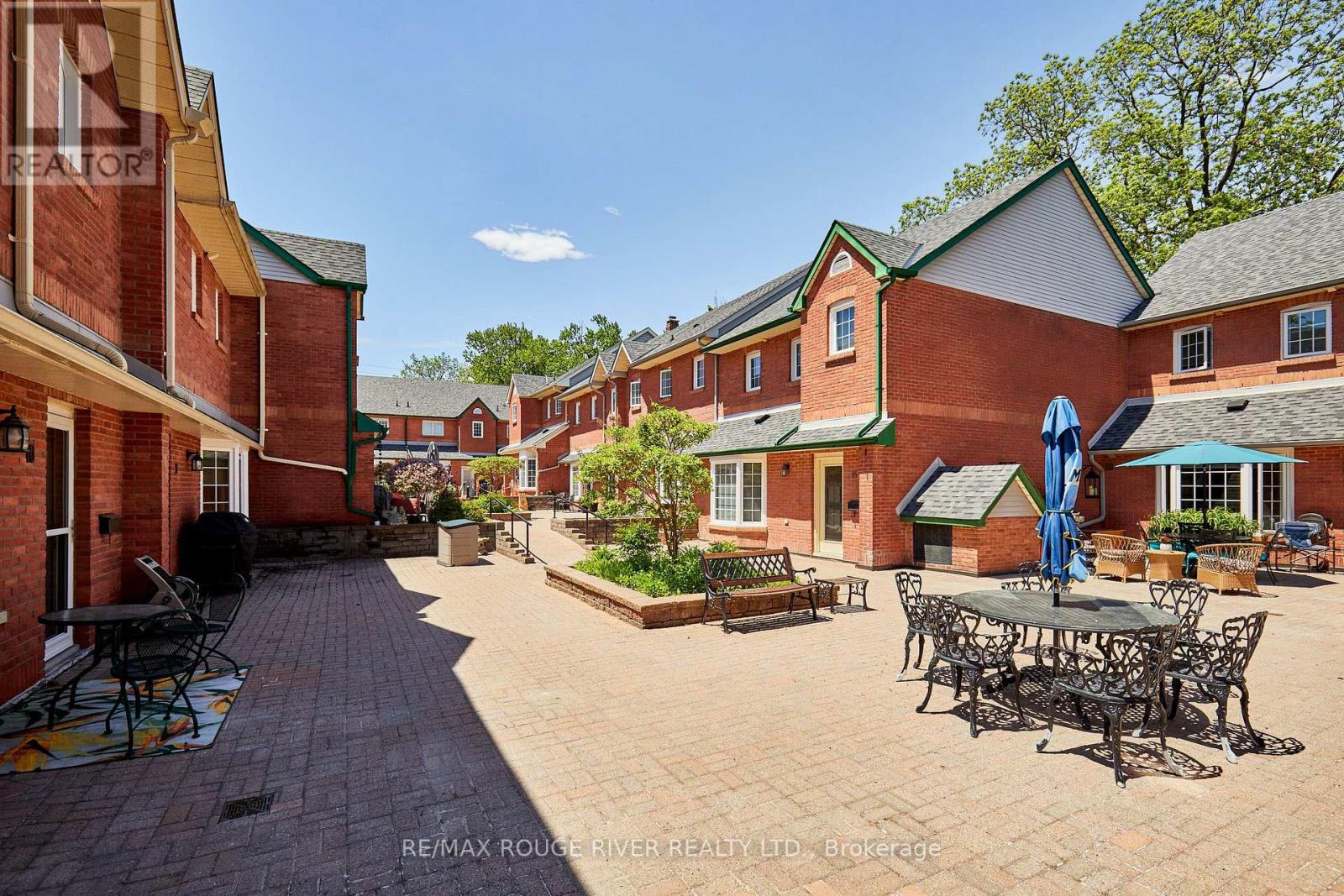 4 - 110 Mary Street W, Whitby, Ontario  L1N 8M5 - Photo 41 - E13459950