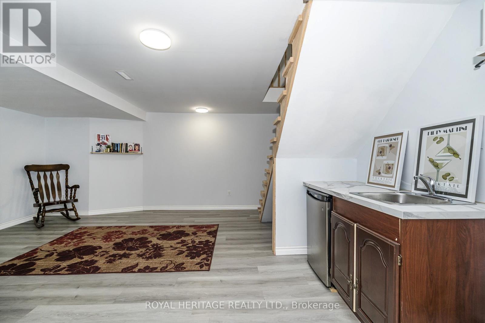 956 Bayshore Court, Pickering, Ontario  L1W 2Y3 - Photo 32 - E13459980